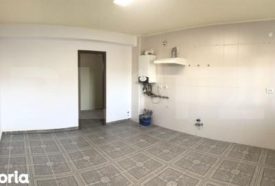 Casă cu 6 camere cu Teren 445 Mp în Răzvad - 15
