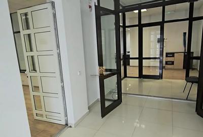 Spațiu comercial, de 180 mp, în Central - 5