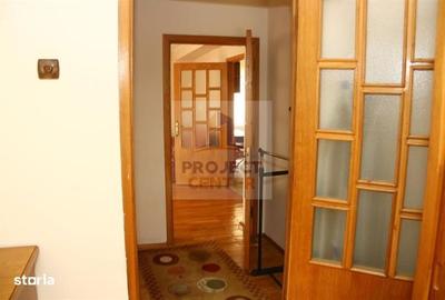 Apartament cu 2 camere decomandat în Teilor - 9
