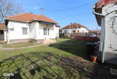 Casă cu 2 camere în Peștișu Mare - 1