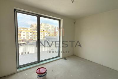 Apartament cu 4 camere semidecomandat în Între Lacuri - 2