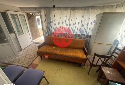 Casă cu 3 camere în Central