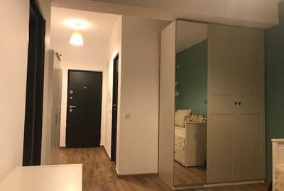 Garsonieră semidecomandată în Jiului