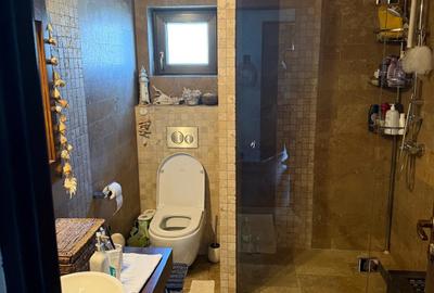 Casă individuală cu 8 camere cu Canalizare în Gară - 16