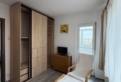Apartament cu 3 camere semidecomandat, mobilat în Lujerului