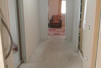 Casă individuală cu 2 camere cu Teren 712 Mp în Satchinez