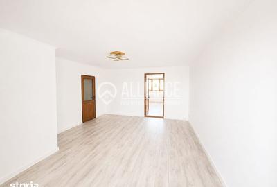 Casă cu 6 camere cu Canalizare în Valu lui Traian - 10