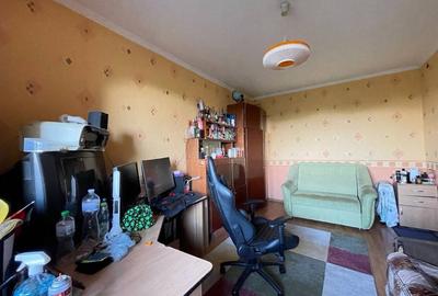 Apartament cu 3 camere decomandat în Europa - 2