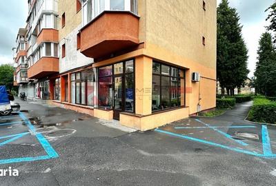 Spațiu comercial, de 40 mp, în Tractorul - 4