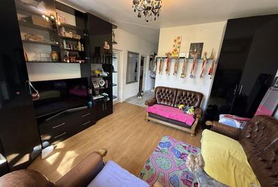 Apartament cu 3 camere decomandat în Giurgiului - 1