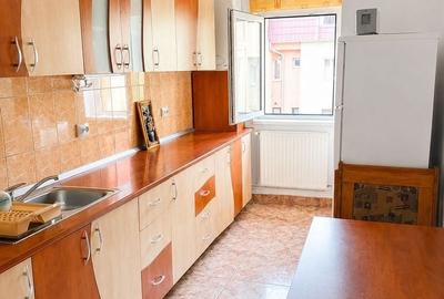 Apartament cu 2 camere decomandat în Vasile Aaron