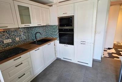 Apartament cu 3 camere decomandat în Sisești - 7