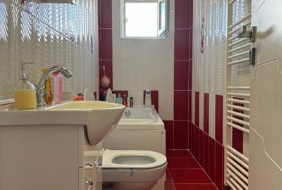 Apartament cu 4 camere decomandat în Central - 3
