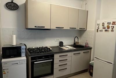 Apartament cu 2 camere decomandat în Exterior Vest