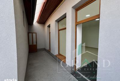 Spațiu comercial, de 90 mp, în Central - 6