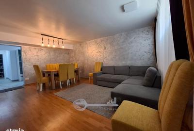 Apartament cu 4 camere decomandat în Central