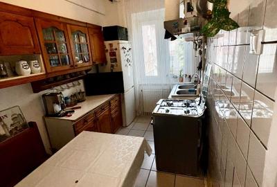 Apartament cu 2 camere decomandat în Moroasa 1