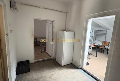 Apartament cu 4 camere decomandat, mobilat în Unirii