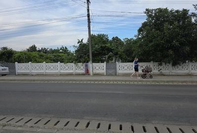 Casă cu Teren 1000 Mp în Central