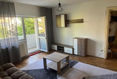 Apartament cu 2 camere semidecomandat în Exterior Vest