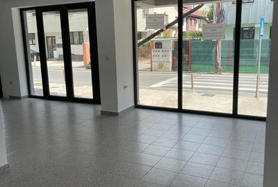 Spațiu comercial, de 50 mp, în Central