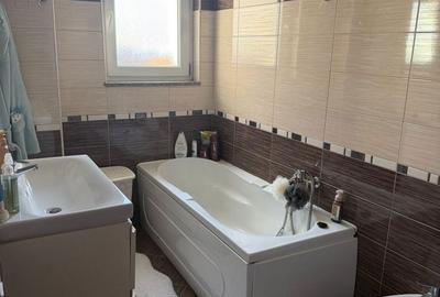 Apartament cu 2 camere decomandat în Central - 3