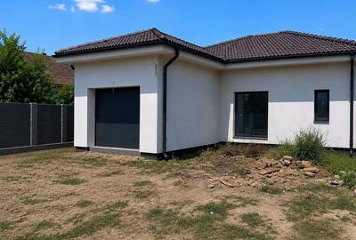 Casă cu 4 camere în Moșnița Veche - 2