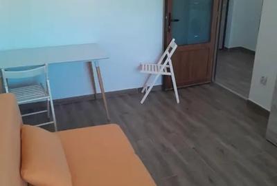 Garsonieră decomandată în Central - 2