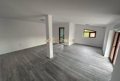 Casă individuală cu 8 camere cu Canalizare în Timpuri Noi