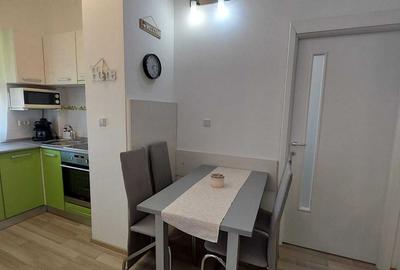Apartament cu 2 camere decomandat în UTA - 1