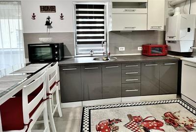 Apartament cu 2 camere decomandat, mobilat în Tractorul - 5