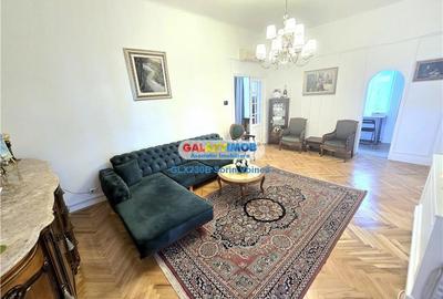 Apartament cu 4 camere semidecomandat, mobilat în Unirii