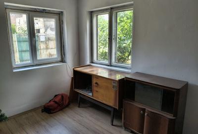 Casă cu 3 camere semidecomandat în Sud - 3