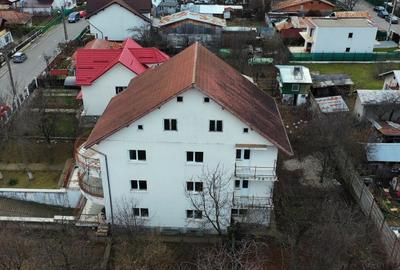 Casă individuală cu 12 camere cu Canalizare în Mușcel - 2