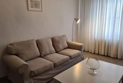 Apartament cu 3 camere semidecomandat, mobilat în Berceni - 1