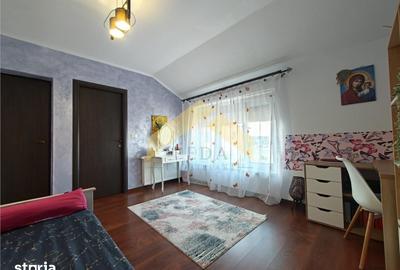 Casă cu 4 camere cu Teren 350 Mp în Vladimirescu