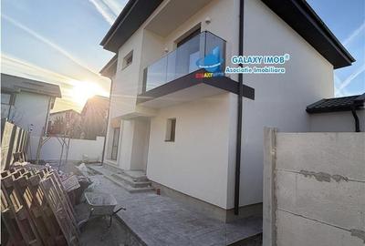 Casă cu 4 camere cu Teren 250 Mp în Central