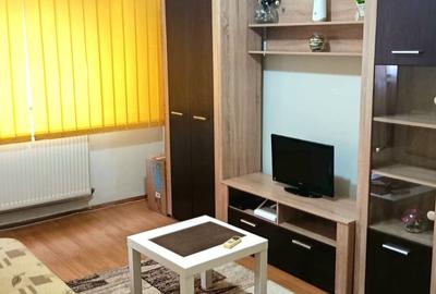 Garsonieră decomandată în Spitalul Județean