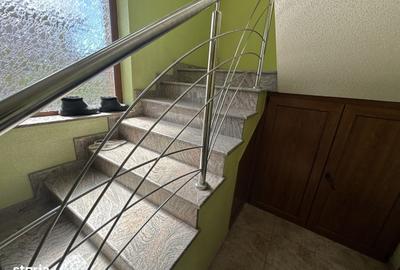 Casă cu 4 camere decomandat cu Teren 1812 Mp în Zădăreni