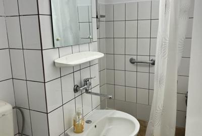 Garsonieră decomandată, mobilată în Hipodrom 4 - 6