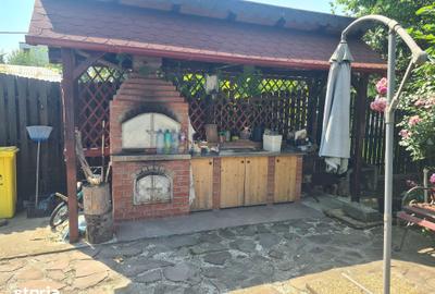 Casă cu 4 camere cu Teren 720 Mp în Gherăiești