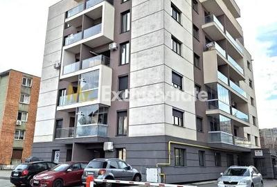 Apartament cu 4 camere decomandat în Craiovei