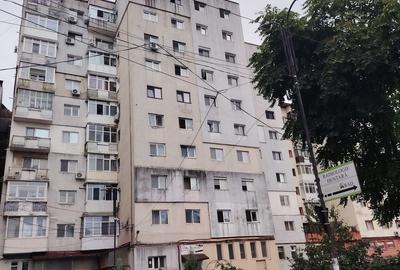 Apartament cu 3 camere decomandat în Ultracentral