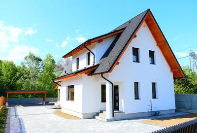 Casă individuală cu 4 camere cu Garaj în Rolast - 1