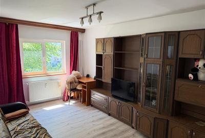 Apartament cu 2 camere decomandat în 9 Mai - 5