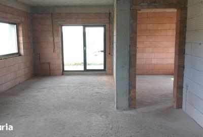 Casă cu 3 camere cu Teren 700 Mp în Baciu