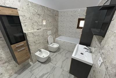 Casă cu 4 camere cu Canalizare în Geamăna - 2