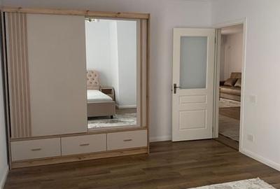 Apartament cu 3 camere decomandat în Copou