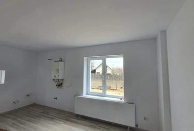 Casă cu Teren 1158 Mp în Central