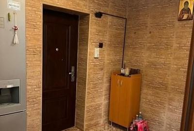 Garsonieră decomandată în Vitan